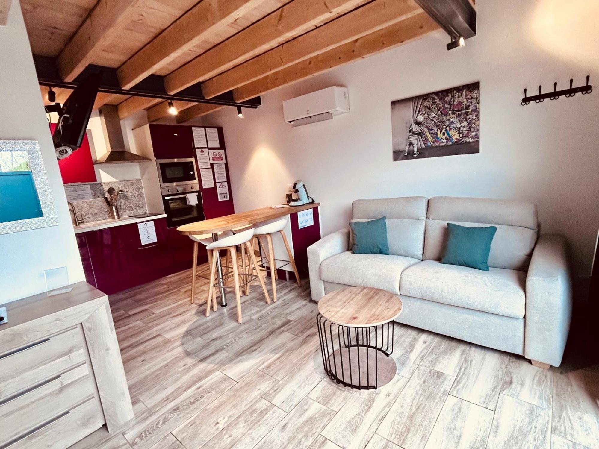 Le Clos De Tanvol - Parking Prive Gratuit- Terrasse Privee - Climatisation Viriat Luaran gambar