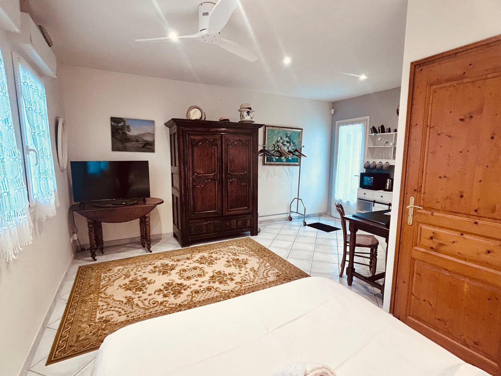 Le Clos De Tanvol - Parking Prive Gratuit- Terrasse Privee - Climatisation Viriat Luaran gambar